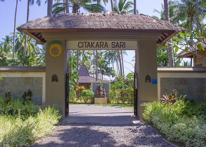 Villa Oceanfront Citakara Sari *