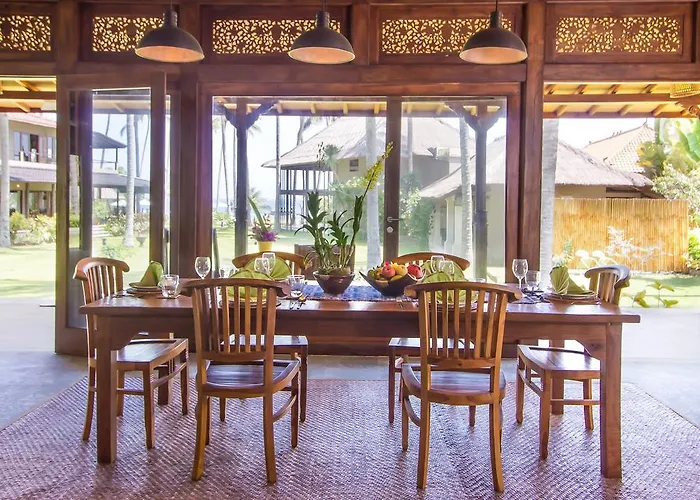 Villa Oceanfront Citakara Sari *