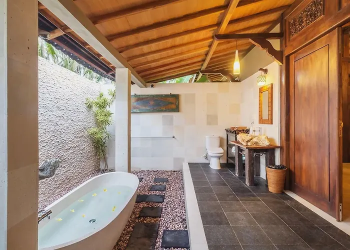 Oceanfront Citakara Sari * Candi Dasa (Bali)